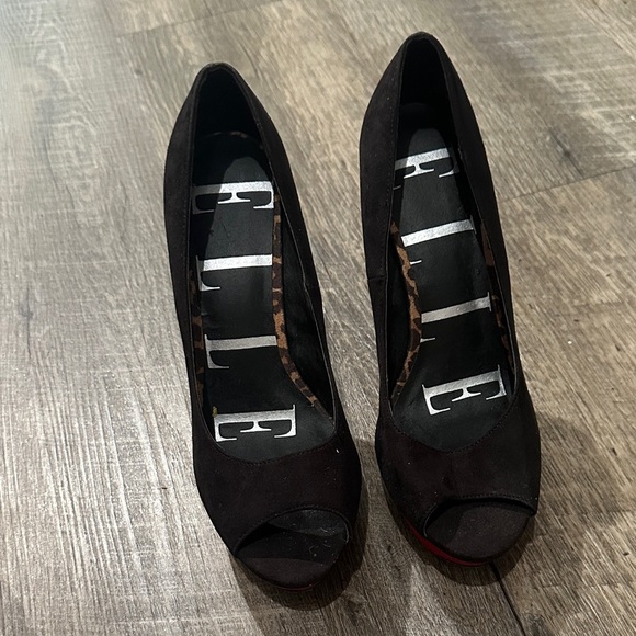 Elle Black and Red Peep Toe Stilettos - Picture 2 of 4